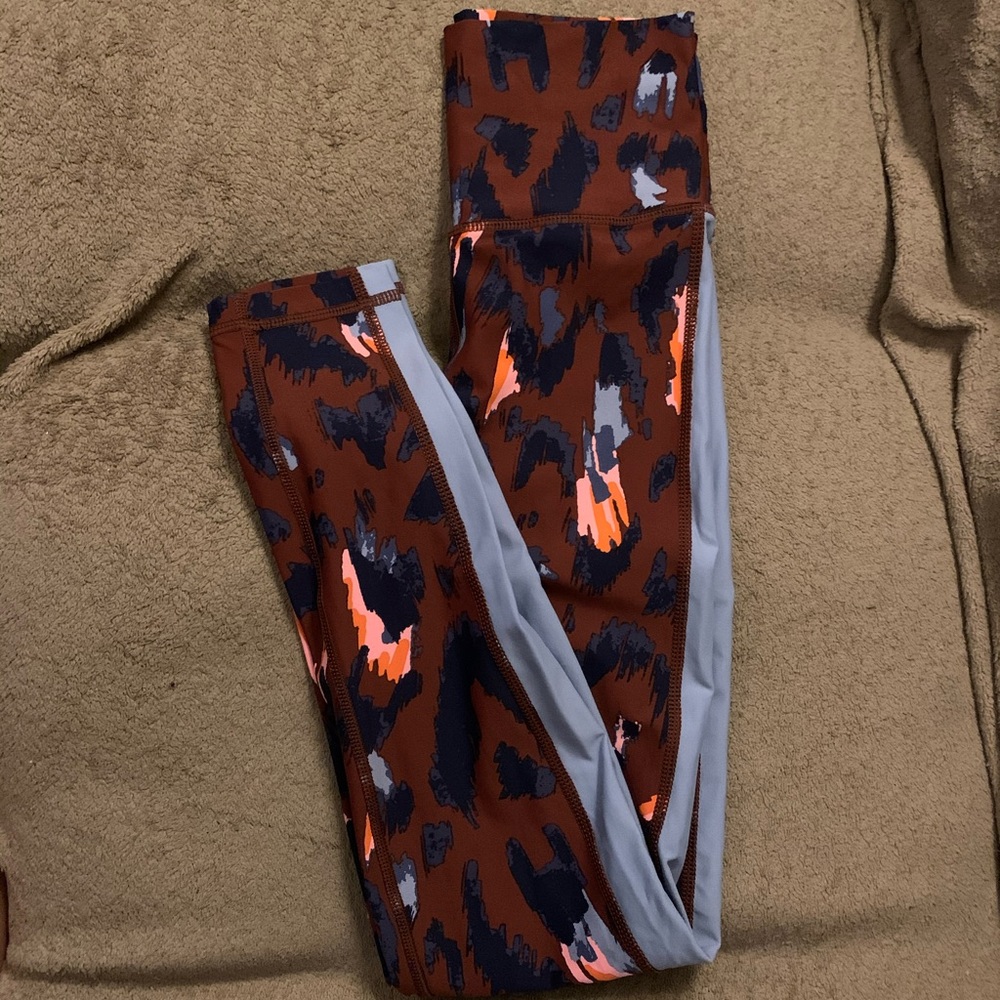 Aerie move leggings leopard xs